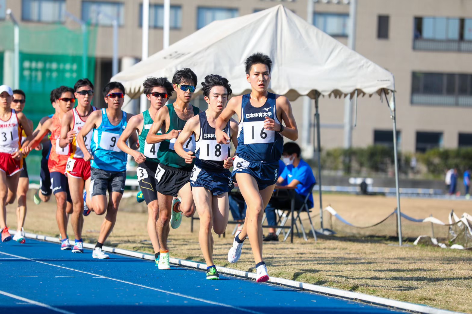 300nittai168