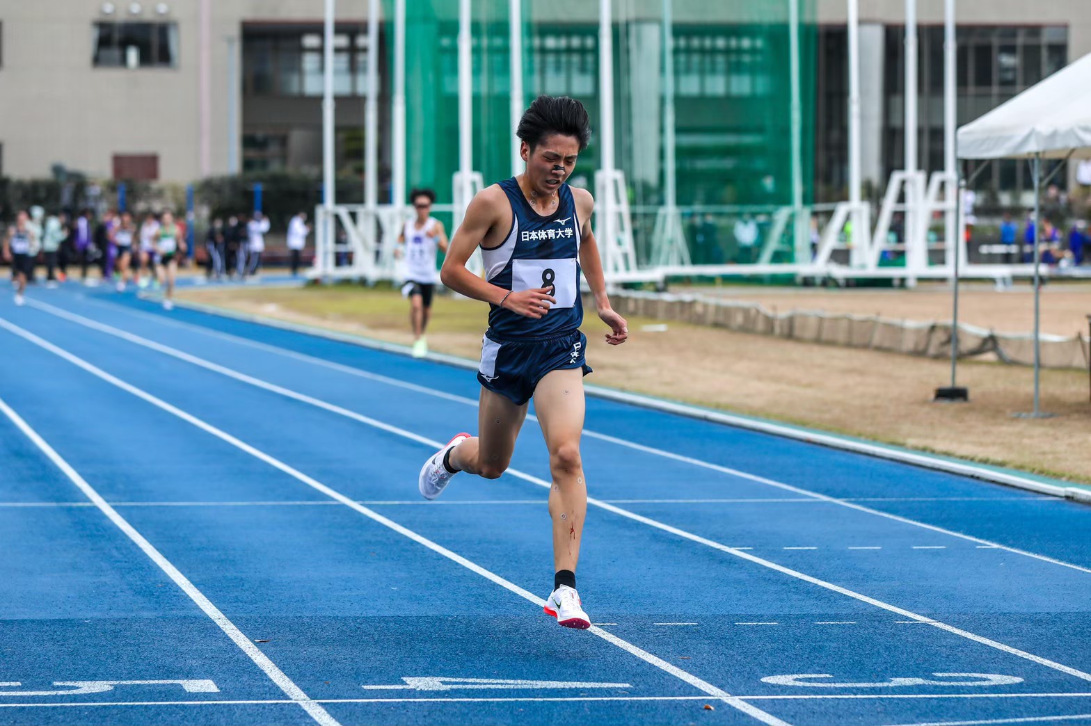 300nittai18