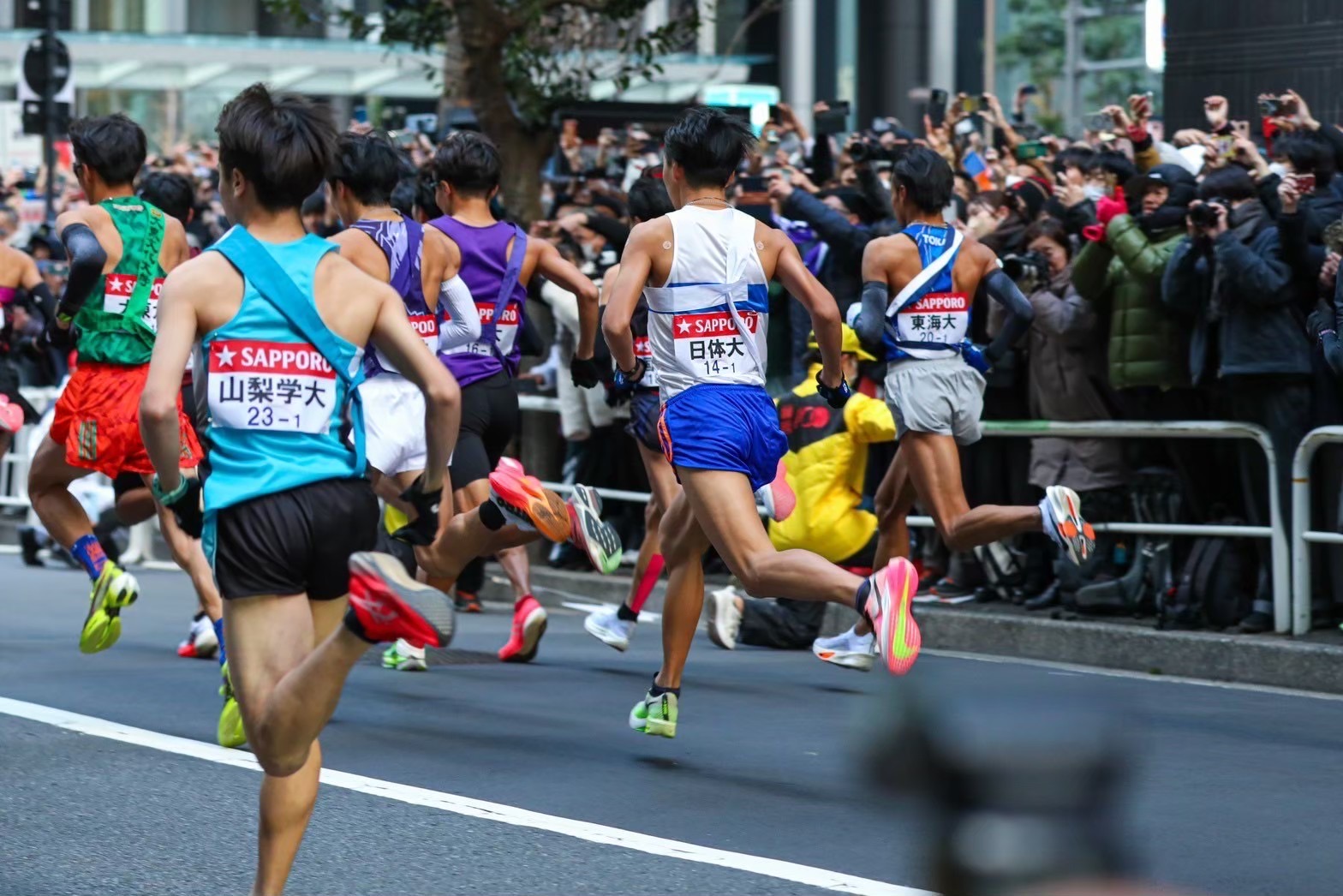 陸上・駅伝 - 日体大・山﨑りさ、初の10000mで優勝 けがで3カ月